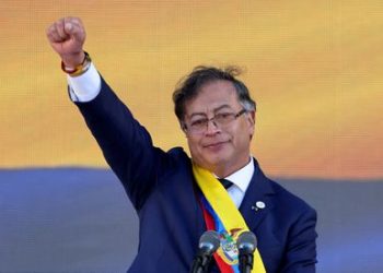 Presidente Petro exige lealtad a sus ministros