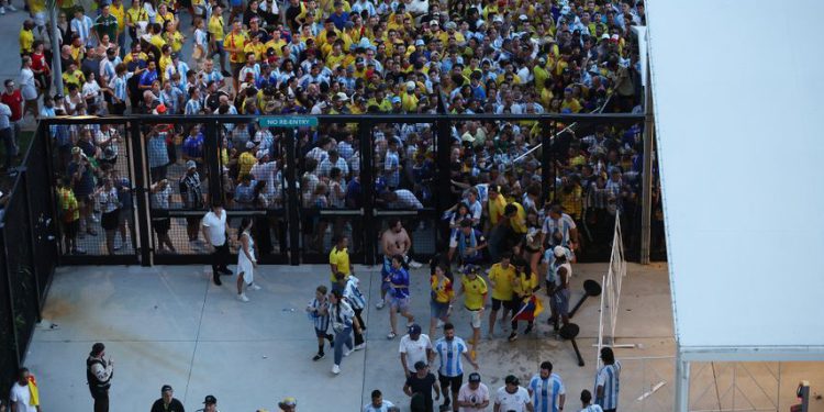 Gravísimos incidentes en la final de la Copa América   