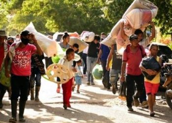 Un millón y medio de desplazados desde el inicio de las negociaciones de paz. El gobierno colombiano estima que continúa la movilización de personas a pesar del comienzo del diálogo de paz. Foto Infobae.