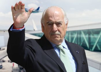 El Expresidente Andrés Pastrana liberado en Angola tras retención en Aeropuerto