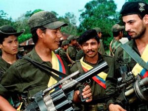 Ejército incauta arsenal de disidencias FARC en Yumbo durante jornada electoral. Foto Infobae.