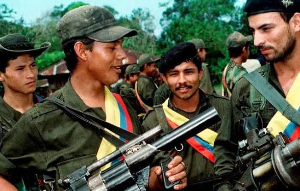 Ejército incauta arsenal de disidencias FARC en Yumbo durante jornada electoral. Foto Infobae.