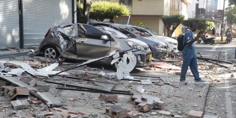 Terremoto de magnitud 7,4 sacude Colombia y deja edificaciones colapsadas en Chocó