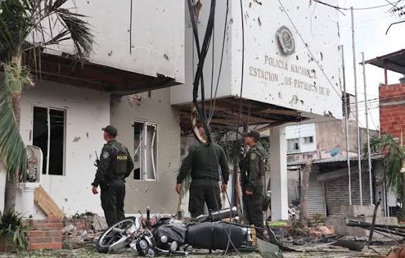 Investigan carro bomba que dejó un muerto y 11 heridos en Los Patios