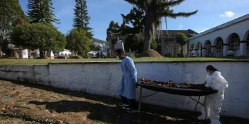 Colombia enfrenta retrasos para identificar a víctimas desaparecidas del conflicto