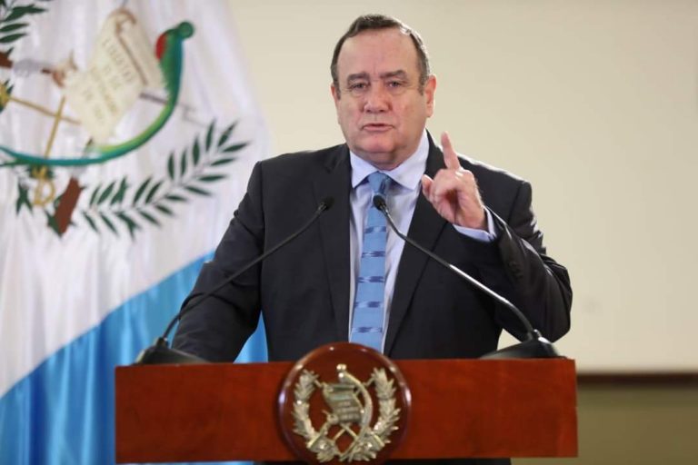 Guatemala: Gobierno elimina restricciones en el país, pese al repunte de contagios por Covid-19