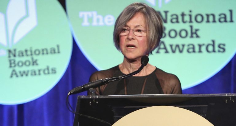 Lousie Glück ganó el Nobel de literatura 2020