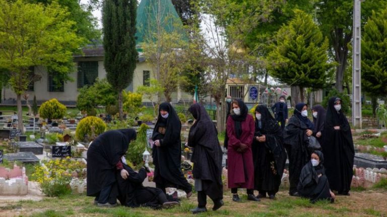 Irán pasa por una tercera ola de Covid-19