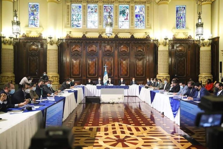 Guatemala: Gobierno de la República busca comprar vacuna para Covid19.