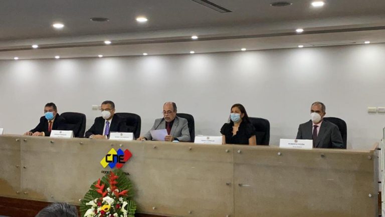 Venezuela: CNE llama a elecciones regionales y municipales para el 21 de noviembre