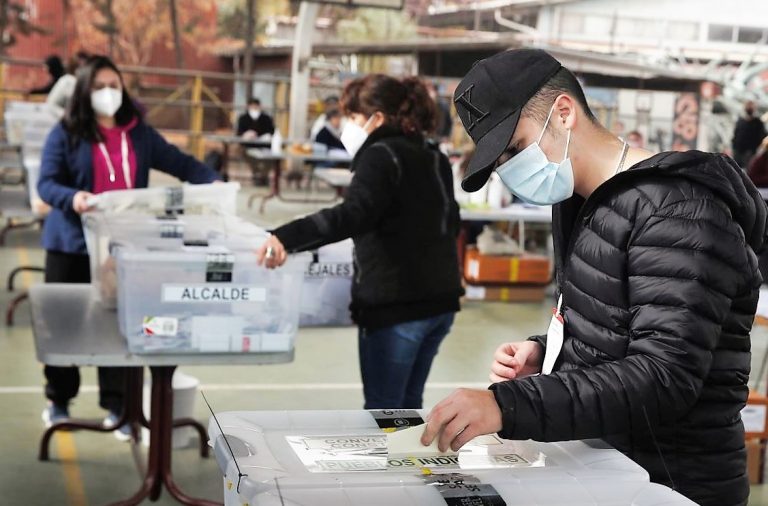 Elecciones en Chile: independientes y oposición dominarán la convención constituyente