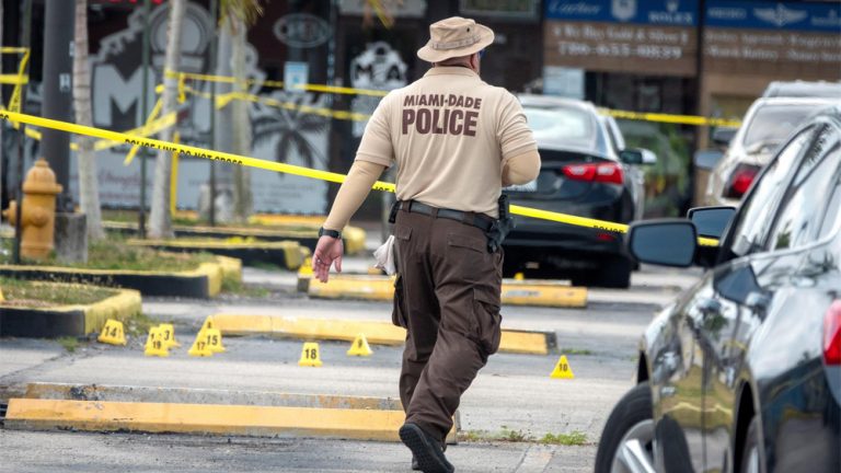 Tiroteo en Miami deja un saldo de dos muertos y más de veinte heridos