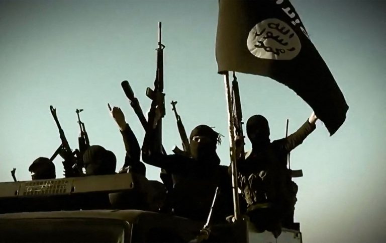 Estado Islámico sería responsable de uno de los atentados en Kabul