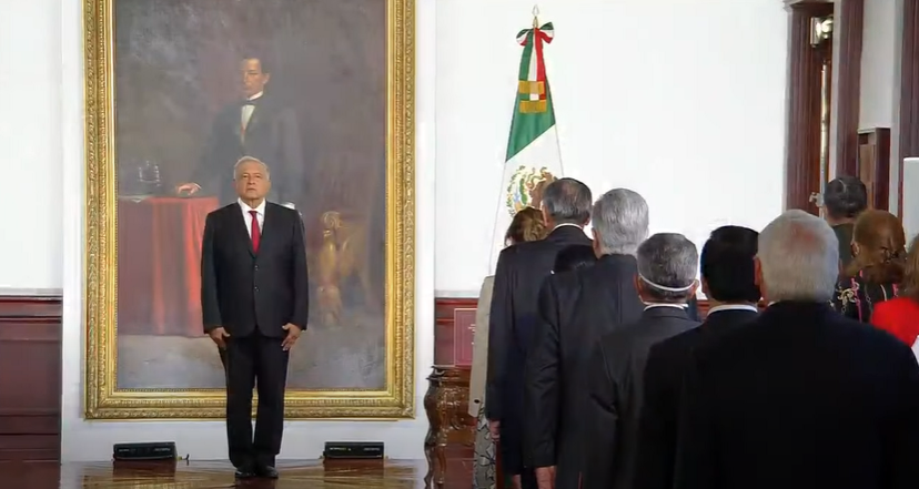 El presidente de México, Andrés Manuel López Obrado a punto de rendir su Tercer Informe de Gobierno desde Palacio Nacional.