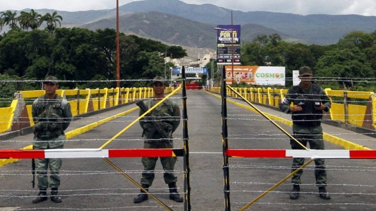 Colombia y Venezuela estudian posible apertura de la frontera
