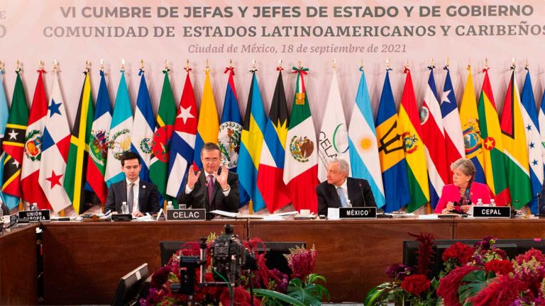 Ambiente «caldeado «, cumbre en México