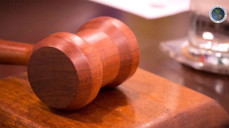 Uruguay: condenado por violación de derechos humanos