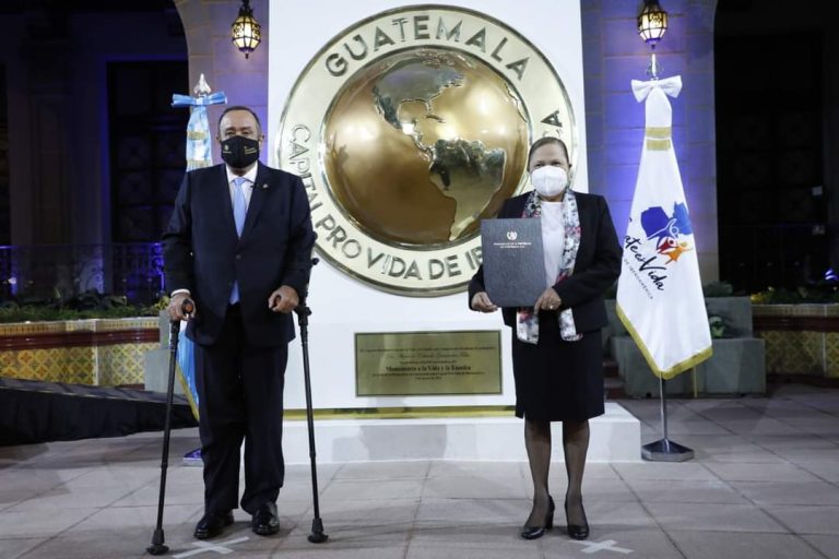 Guatemala: Presidente reelige a María Consuelo Porras fiscal general y jefe del Ministerio Público para el periodo 2022-2026 quien es señalada de frenar investigaciones anticorrupción  