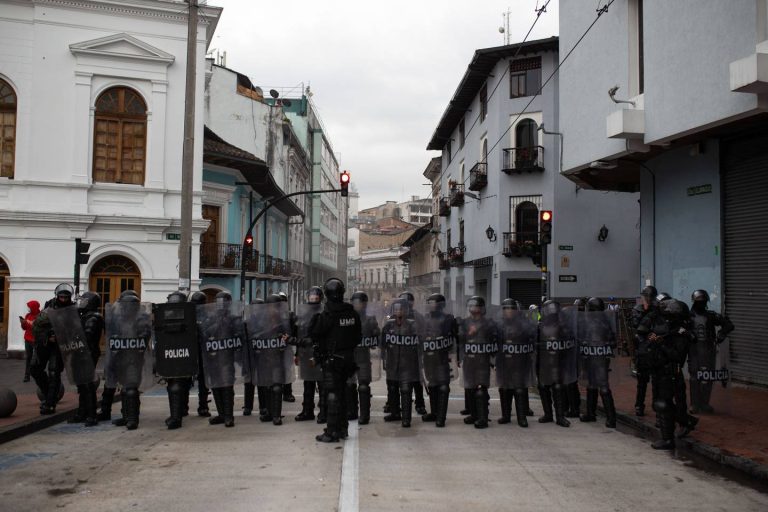 Ecuador: Decretado estado de excepción en tres provincias