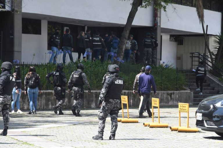 Ecuador: Allanamiento en Casa de la Cultura en Quito