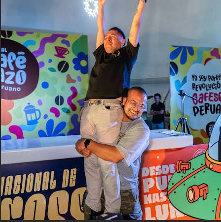 Boliviano sube al podio en campeonato internacional de barismo en Perú