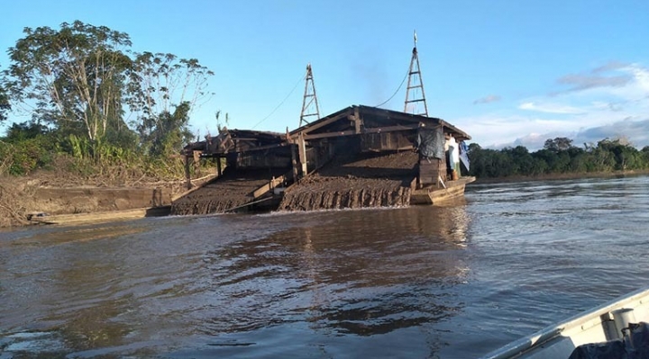 Bolivia: Denuncian la presencia de más de 200 balsas mineras en el río Madre de Dios